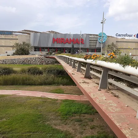 3 Bed Sleeps 5 - 2 Pools - Smart Tv *