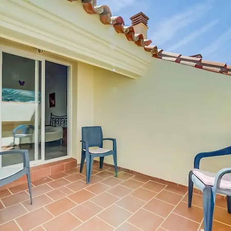 Apartment Charming 3-bed In