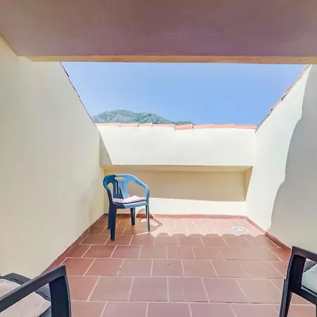 Apartment Charming 3-bed In Fuengirola