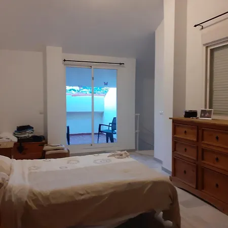 Apartment Charming 3-bed In