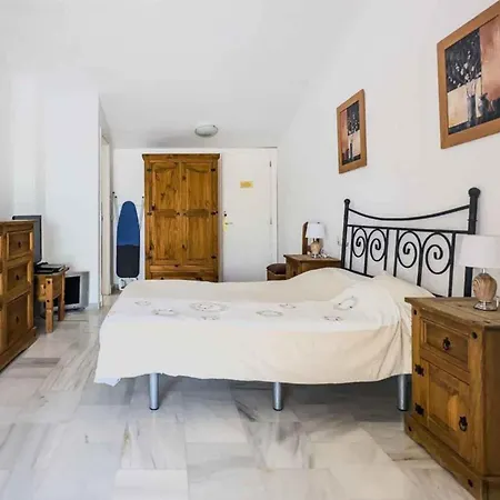 3 Bed Sleeps 5 - 2 Pools - Smart Tv Appartement Fuengirola