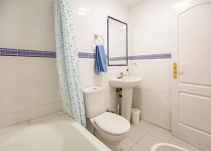 アパート 3 Bed Sleeps 5 - 2 Pools - Smart Tv フエンヒロラ