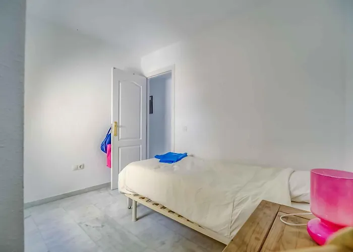 3 Bed Sleeps 5 - 2 Pools - Smart Tv アパート