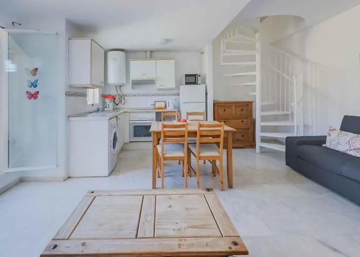 アパート 3 Bed Sleeps 5 - 2 Pools - Smart Tv *